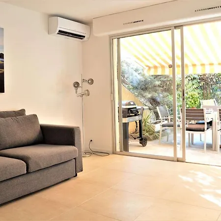 2p Climatise Avec Jardin Et Parking Pres De La - Fr-1-226b-223 Appartement